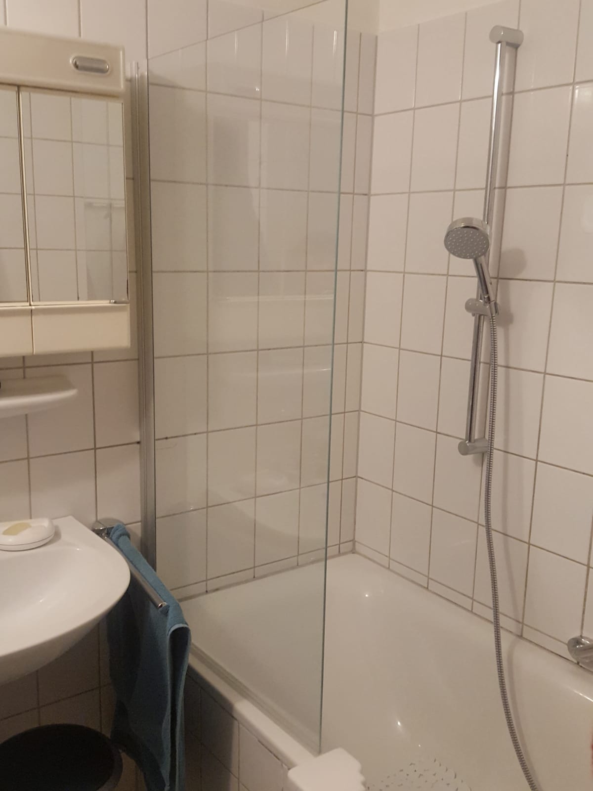 Pflegebad Wanne zu Dusche von IHS Berlin